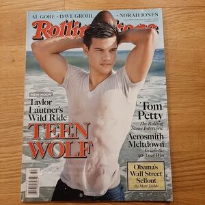 Rolling Stone Magazine with Taylor Lautner Cover - Dec 10, 2009